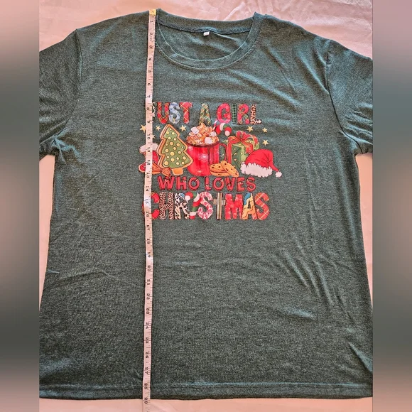 "Just a Girl Who Loves Christmas" Green Tee, 2XL, NWT - Picture 3 of 9